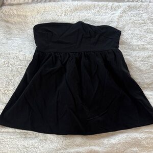 Black Strapless Flowy Top